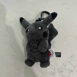 Fragment x Pokémon Pikachu gray